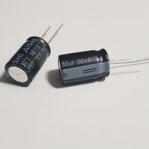 خازن الکترولیتی 680uF ,50V – DIP – مارک AISHI